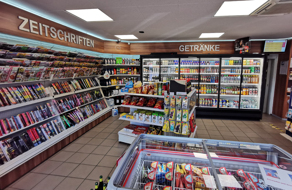 Shell Shop - Innenansicht 1