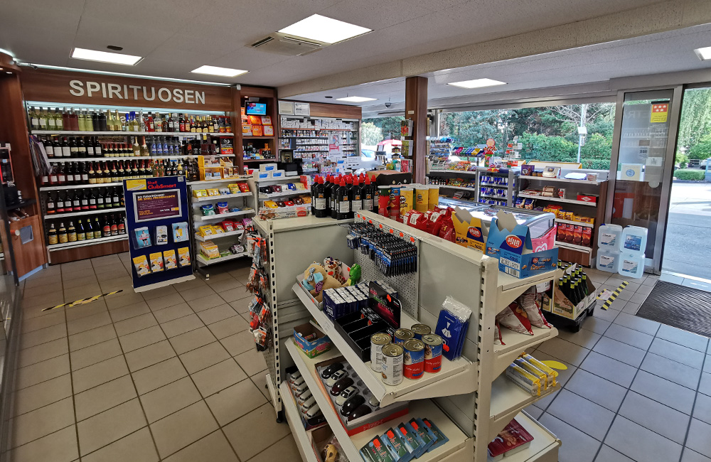 Shell Shop - Innenansicht 2