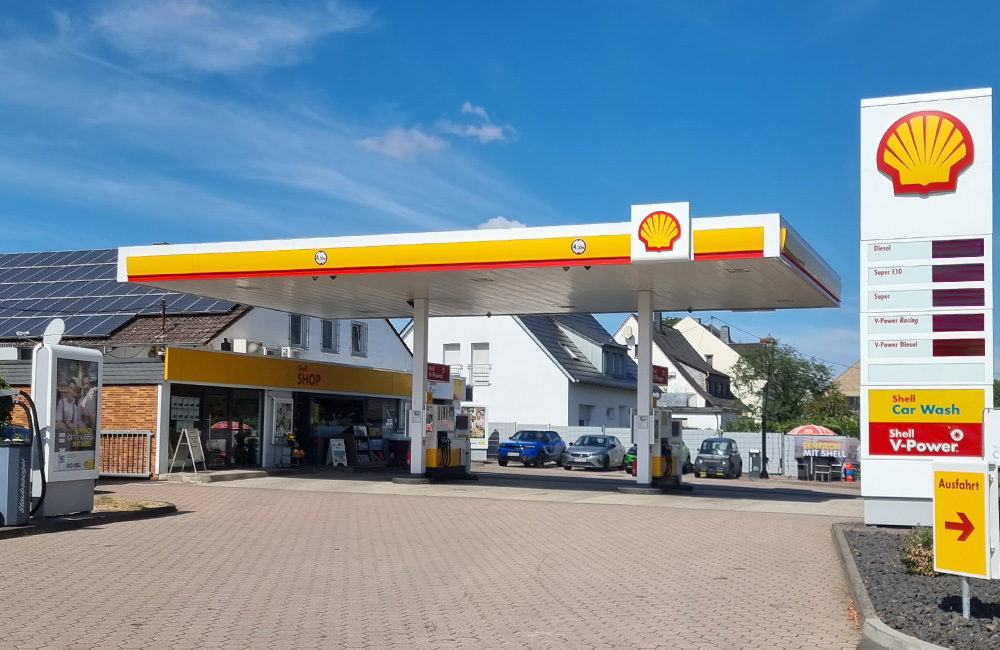 Shell Tankstelle - Aussenansicht 1